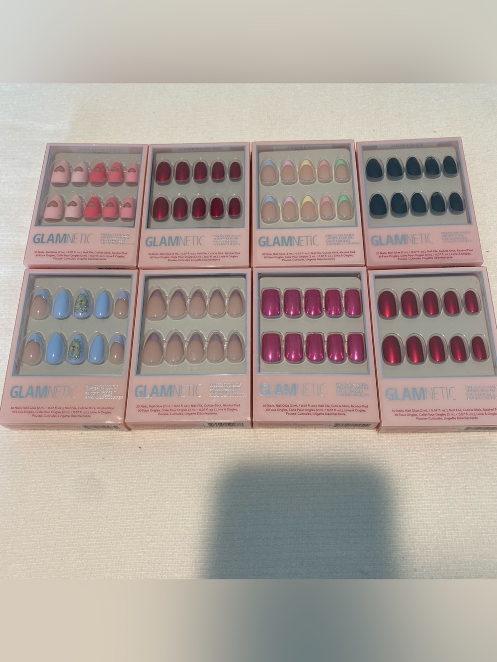 set of 8 brand new glamnetic press on nails